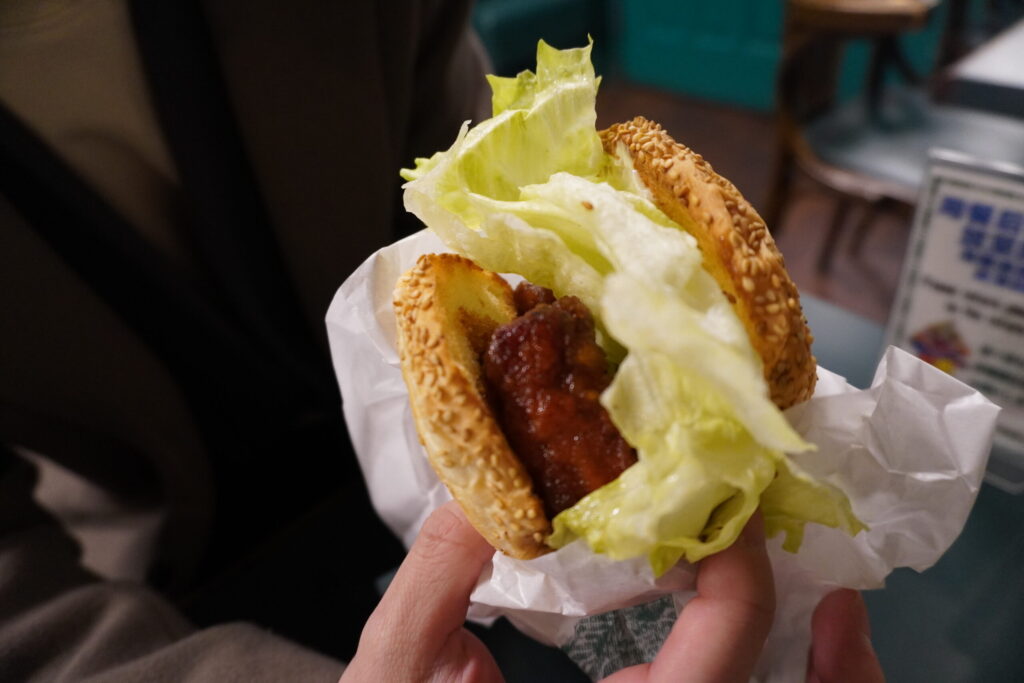 チャイニーズチキンバーガー。定番がおいしい！