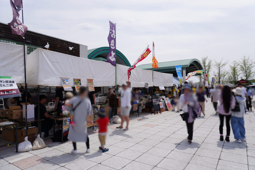 出店やキッチンカーがずらり!