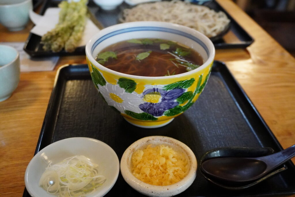 かけそば900円