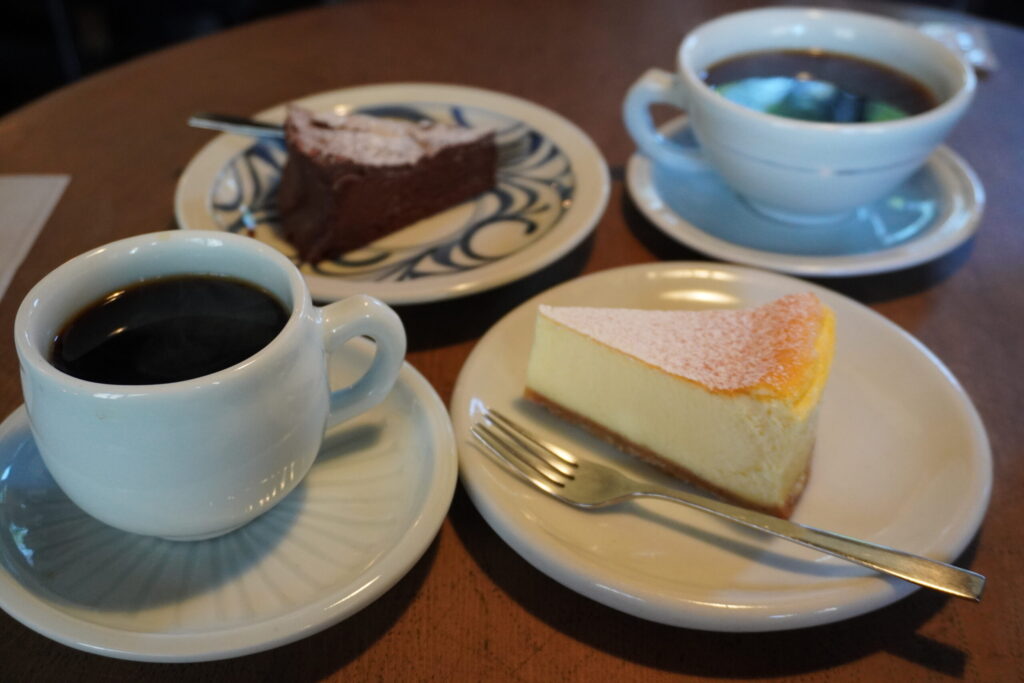 森彦さんは札幌を代表する喫茶店。1杯1,000円を超えるコーヒーは一度飲む価値あります☕