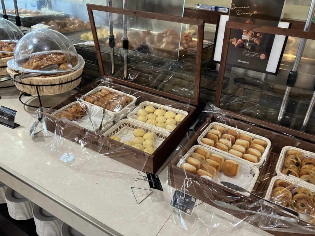 パンも充実。