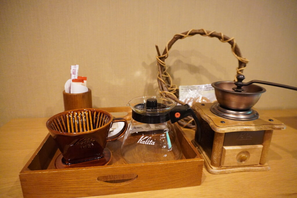 ミルで豆を挽くところからスタート。