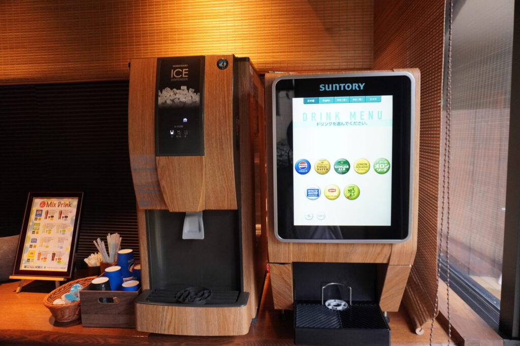 ソフトドリンクを楽しみつつ休憩。