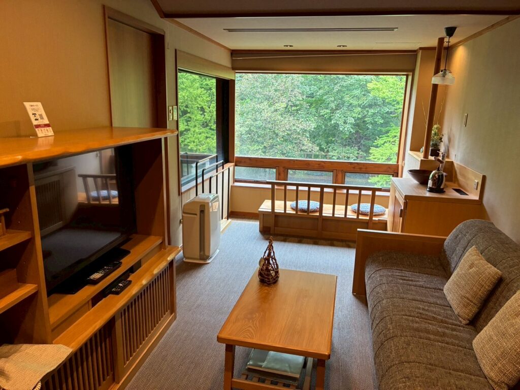 ベンチからゆっくり川を眺める時間が最高でした✨