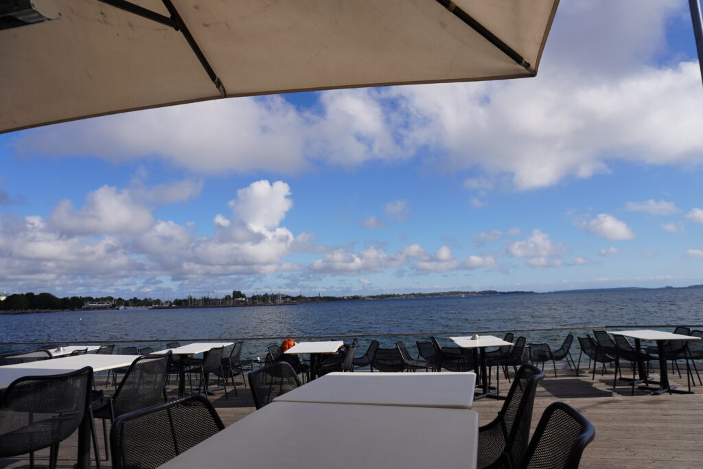 整い終えた人がたくさん。こちらだけの利用も可能です。