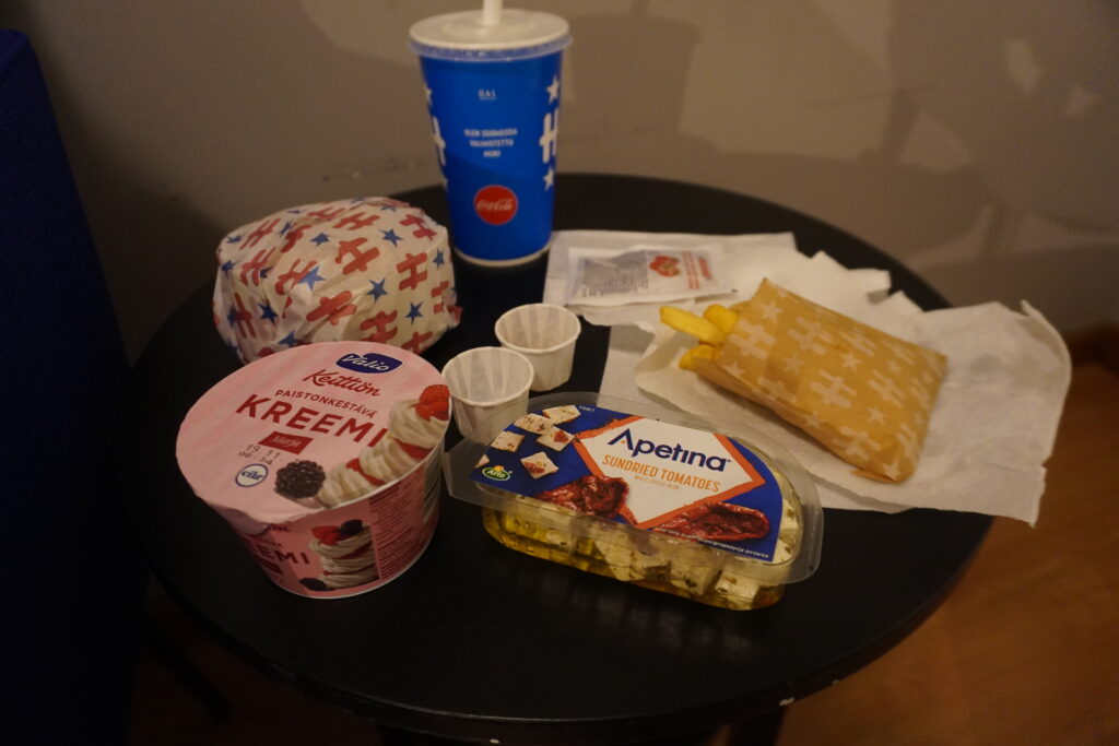 問題はこの左手前のもの。