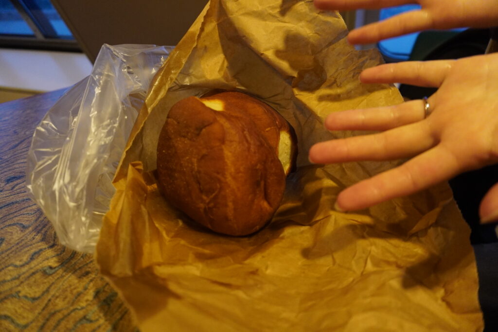 ピロシキは翌日に食べたtら油しみしみで重すぎました（笑）