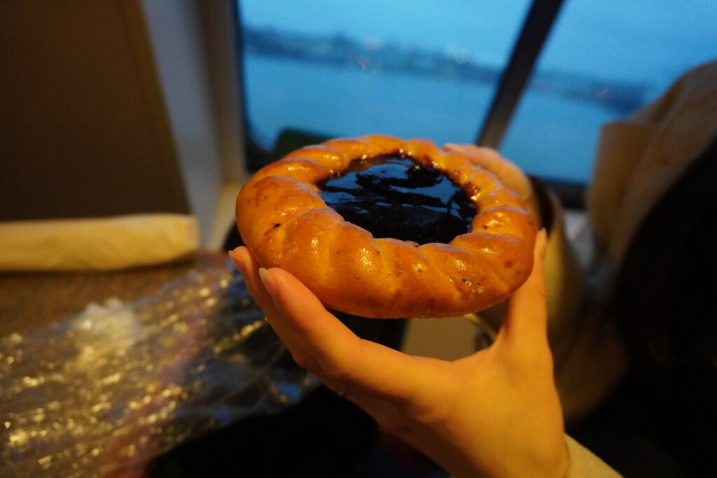 ブルーベリーパン。おいしかった！