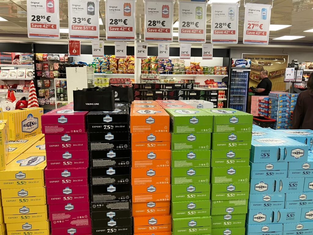 フィンランドで買うより破格らしいです。