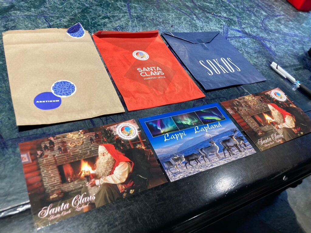 自分たち宛と両親宛の3通送りました。