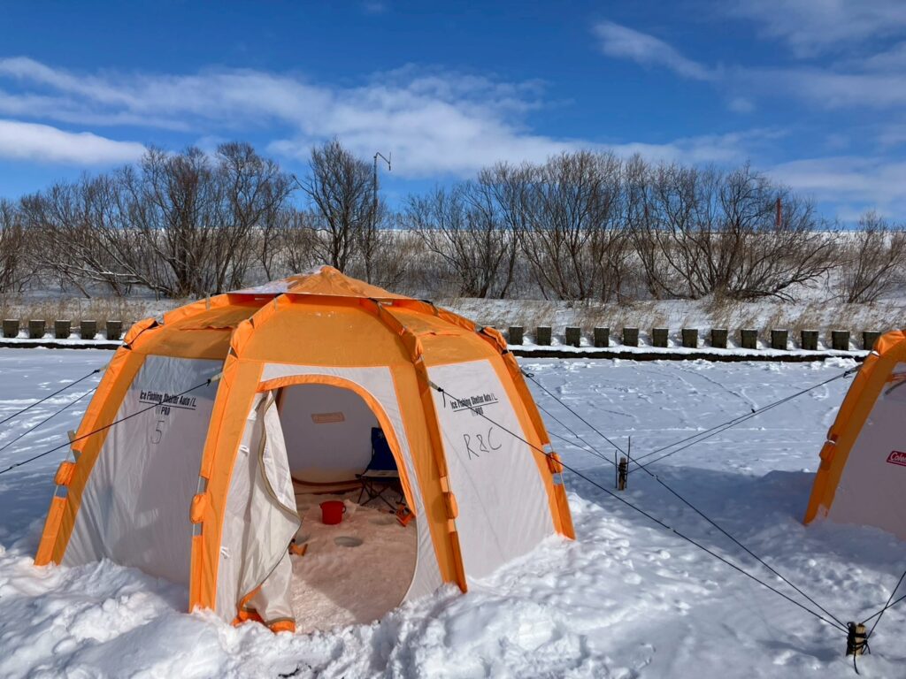 4名用テント。6名は入れます。