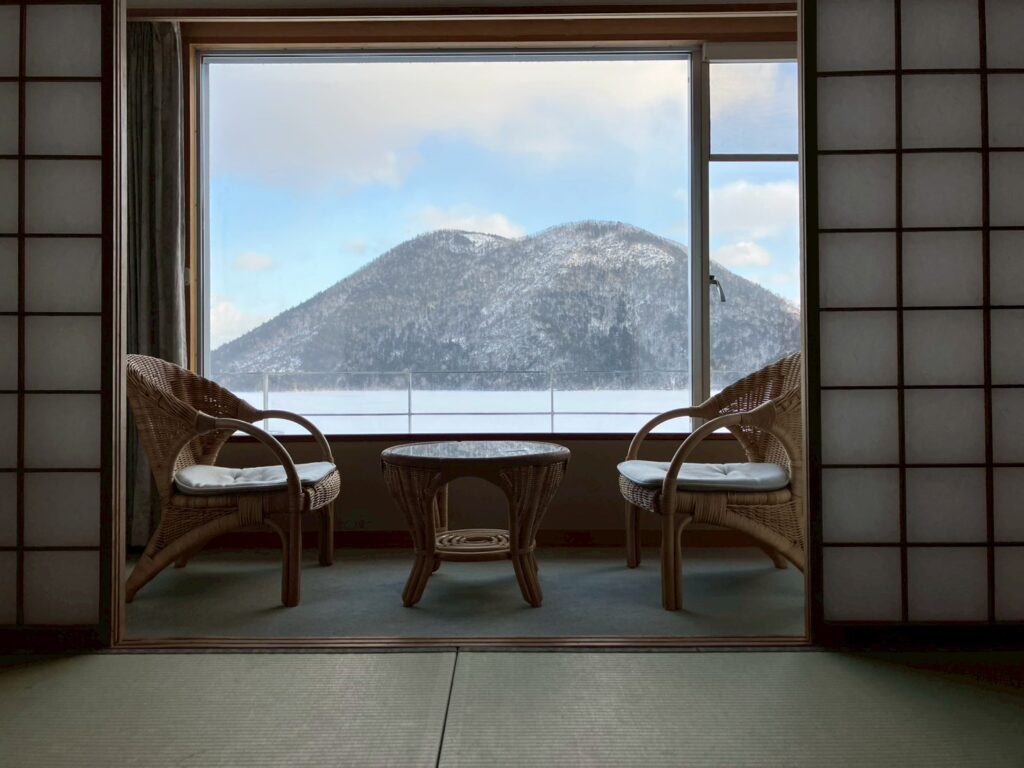 きれいな雪景色が広がっています。夏なら湖が見えると思うとそれも見てみたい！