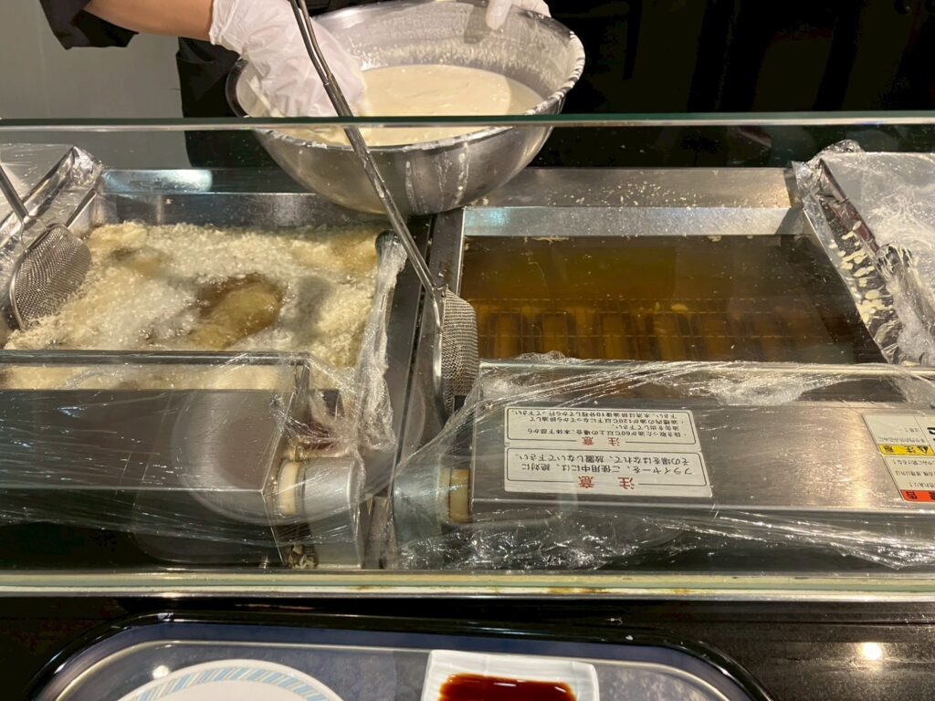 目の前で天ぷらにしてくれます✨