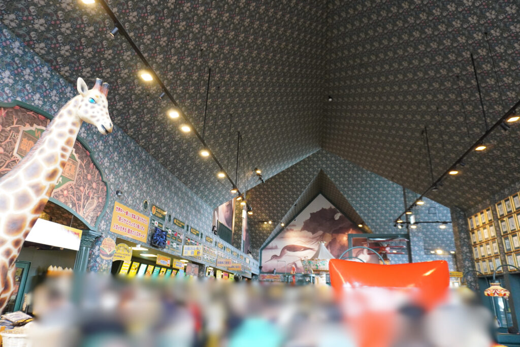 広々とした店内。