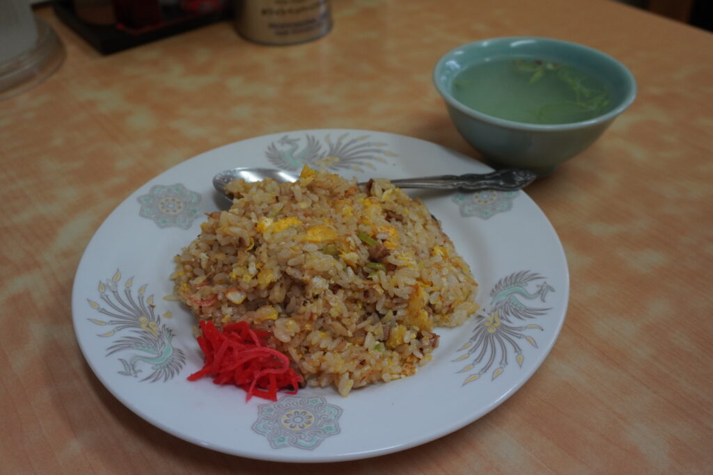 おいしいシンプルなチャーハン。