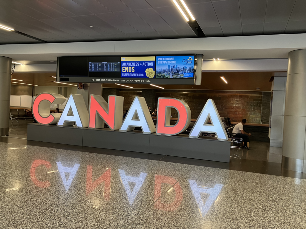 CANADA！